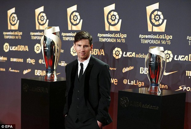 Nhìn lại hành trình đến Quả bóng vàng thứ 5 của Lionel Messi - Ảnh 19.