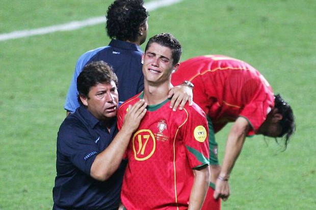 5 lần Ronaldo mít ướt, òa khóc trước mặt mọi người - Ảnh 5.