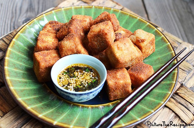 Xuýt xoa thưởng thức món đậu rán ngũ vị giòn tan, thơm lừng