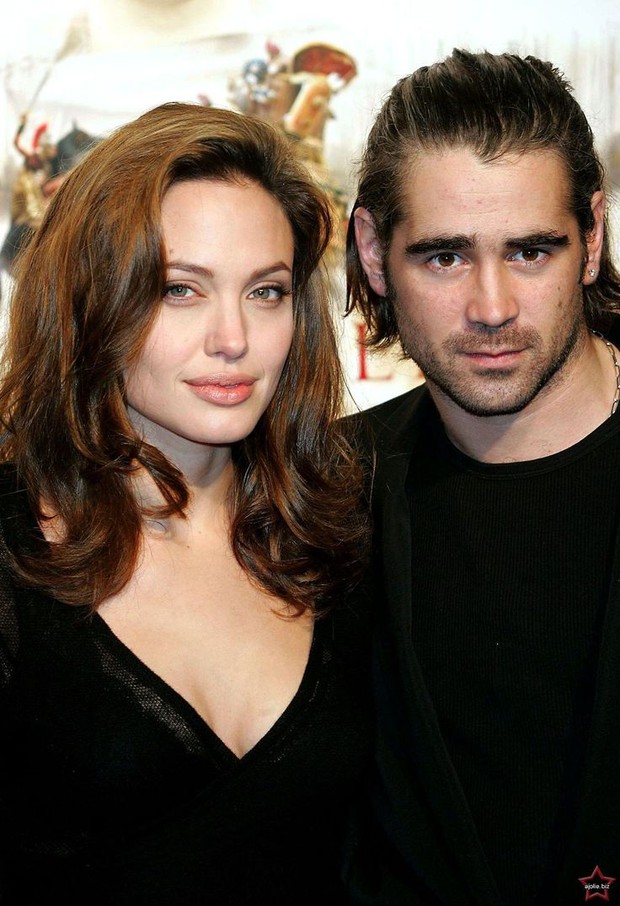Kissing her brother on the lips, falling in love with the same sex, stealing her husband - this is Angelina Jolie's complicated love story - Photo 12.