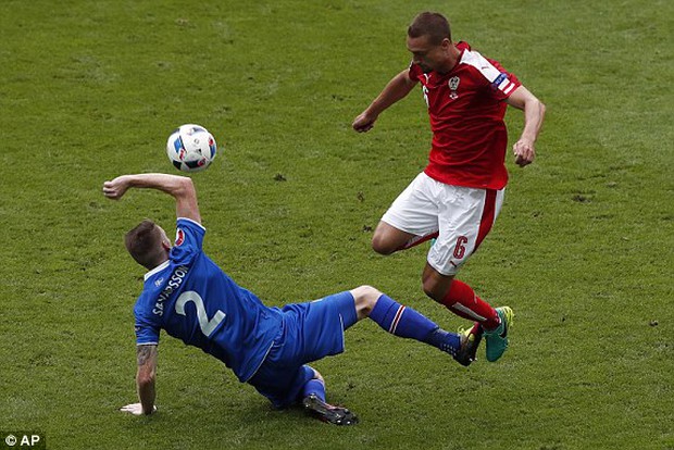 Hiện tượng Iceland đánh bại Áo, chạm trán Anh ở vòng knock-out - Ảnh 7.