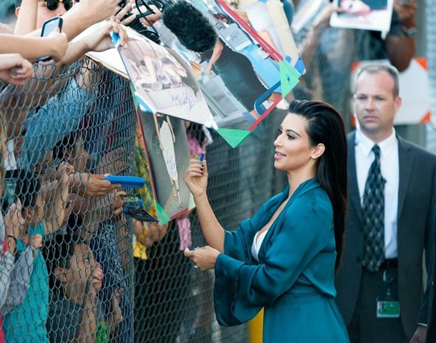 What is so good about gossip queen Kim Kardashian that she has 87 million passionate fans? - Photo 2.