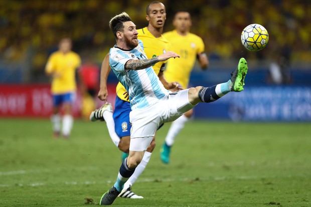 4 lý do Messi luôn thành công cùng Barca hơn Argentina - Ảnh 4.