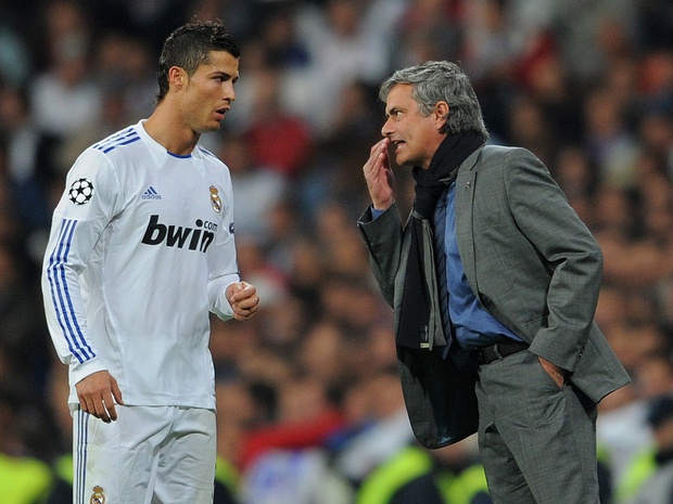 Bị Mourinho dìm hàng, Ronaldo lập tức phản ứng đầy ẩn ý - Ảnh 3.