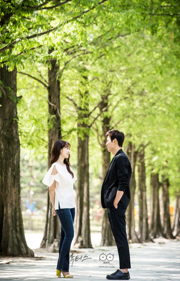 Đo độ đẹp đôi của cặp thầy trò Doctors và đôi đũa lệch trong Uncontrollably Fond - Ảnh 5.