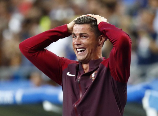 5 lần Ronaldo mít ướt, òa khóc trước mặt mọi người - Ảnh 2.