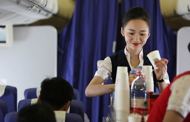 Cô gái Trung Quốc được mệnh danh nữ tiếp viên hàng không xinh đẹp nhất thế giới - Ảnh 9.