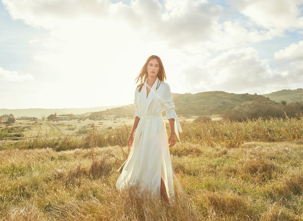 Ngắm loạt lookbook mới đẹp ngất ngây của 3 thương hiệu thân quen - Ảnh 17.