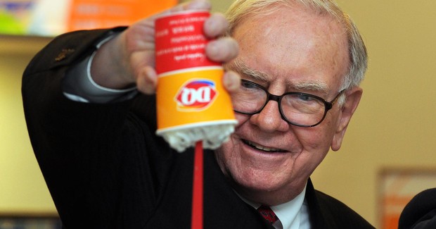 Bạn có thể ăn trưa với tỷ phú Warren Buffett, nhưng giá thì hơi cao đấy - Ảnh 1.