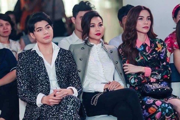 Sau khi lột xác thành mỹ nam, Đức Phúc bỗng ham trang điểm hơn hẳn - Ảnh 10. Sau khi lột xác thành mỹ nam, Đức Phúc bỗng ham trang điểm hơn hẳn - Ảnh 10.