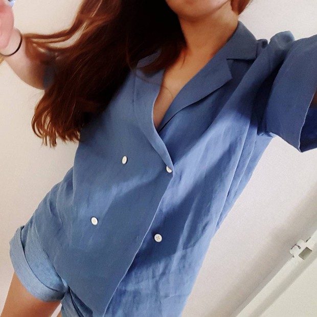 Nếu đã chán sơmi truyền thống, bạn nhất định nên tăm tia áo sơmi 2 hàng khuy cực cá tính sắp thành hot trend này - Ảnh 11. Nếu đã chán sơmi truyền thống, bạn nhất định nên tăm tia áo sơmi 2 hàng khuy cực cá tính sắp thành hot trend này - Ảnh 11.