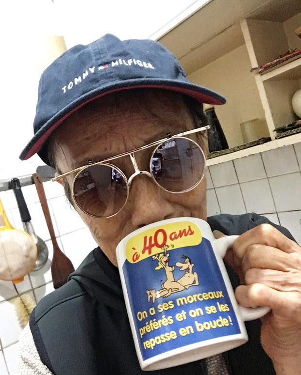 Chỉ 2 tuần sau khi xuất hiện trên Instagram, cụ bà 88 tuổi này đã trở thành hiện tượng thời trang xứ Đài - Ảnh 14.