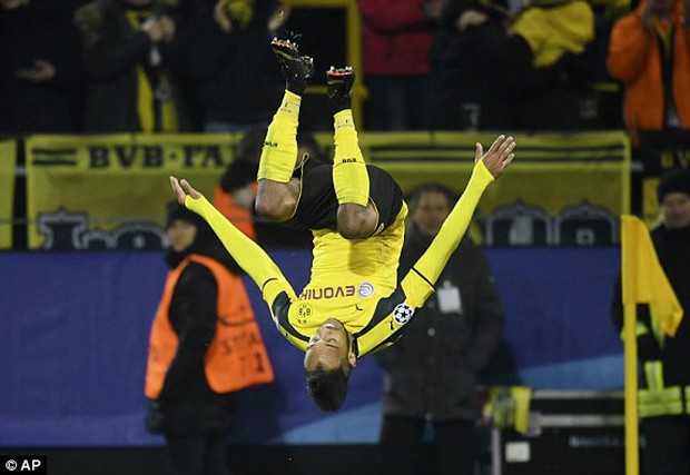 Aubameyang lập hattrick giúp Dortmund vào vòng tứ kết - Ảnh 11.