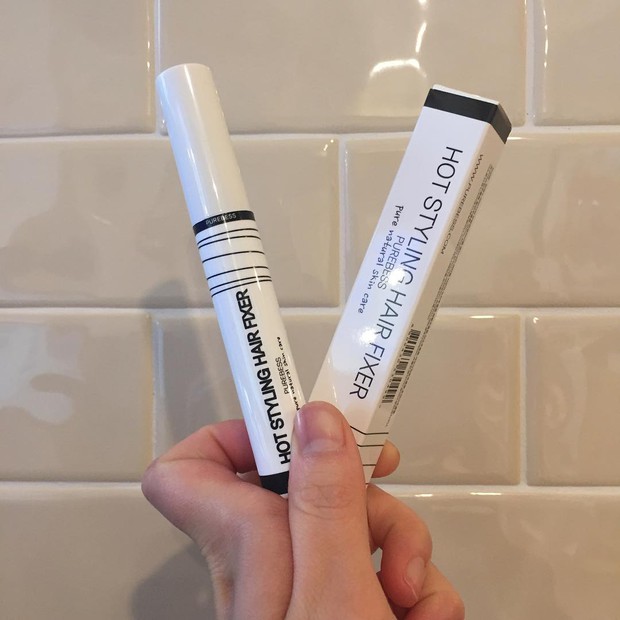 Bí kíp xử lí tóc con bất trị của con gái Hàn hóa ra nằm cả ở mascara chải tóc - Ảnh 12. Bí kíp xử lí tóc con bất trị của con gái Hàn hóa ra nằm cả ở mascara chải tóc - Ảnh 12.