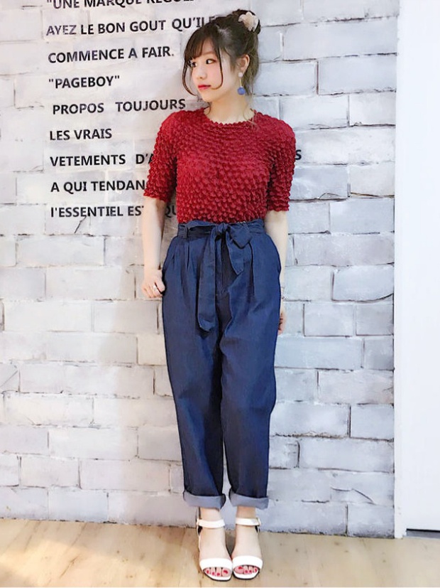 Áo phông bỏng ngô, mẫu áo sến súa từ vài chục năm trước nay lại được con gái Nhật thi nhau diện - Ảnh 17. Áo phông bỏng ngô, mẫu áo sến súa từ vài chục năm trước nay lại được con gái Nhật thi nhau diện - Ảnh 17.