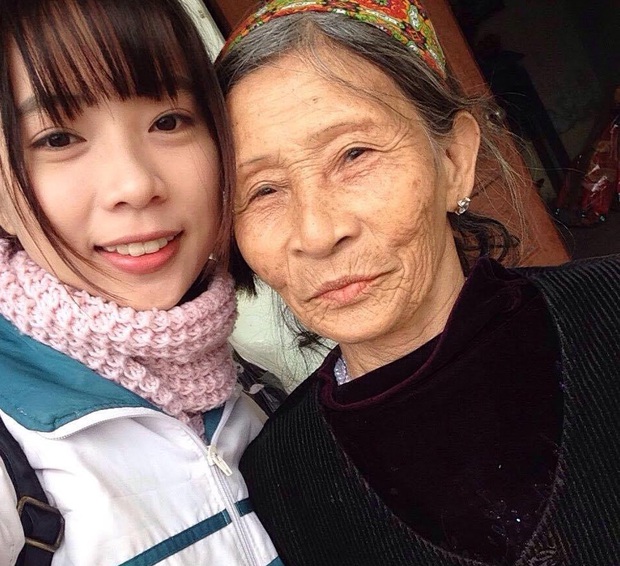 Người bà tuyệt nhất thế gian: 75 tuổi vẫn chắt chiu từng đồng bạc lẻ nuôi cháu vào Đại học Hà Nội - Ảnh 1.