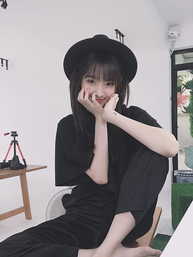 Hot girl Thái Lan bức xúc khi bị fan Việt liên tục spam trên Facebook