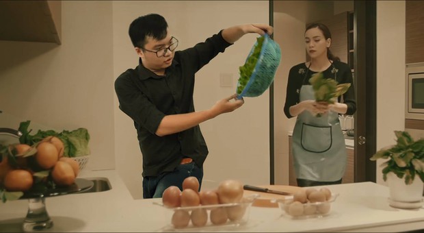 Ảnh chế theo Hà Hồ đi khắp muôn nơi trông y như thật - thánh ghép ảnh của năm đây rồi! - Ảnh 2.