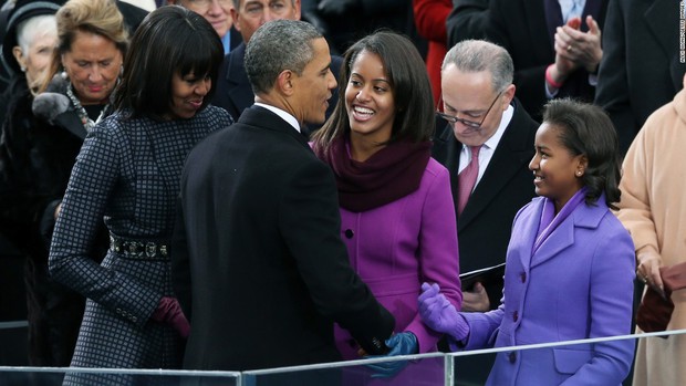 2 công chúa nhà Obama đã trưởng thành và xinh đẹp hơn rất nhiều sau 8 năm ở Nhà Trắng - Ảnh 37.