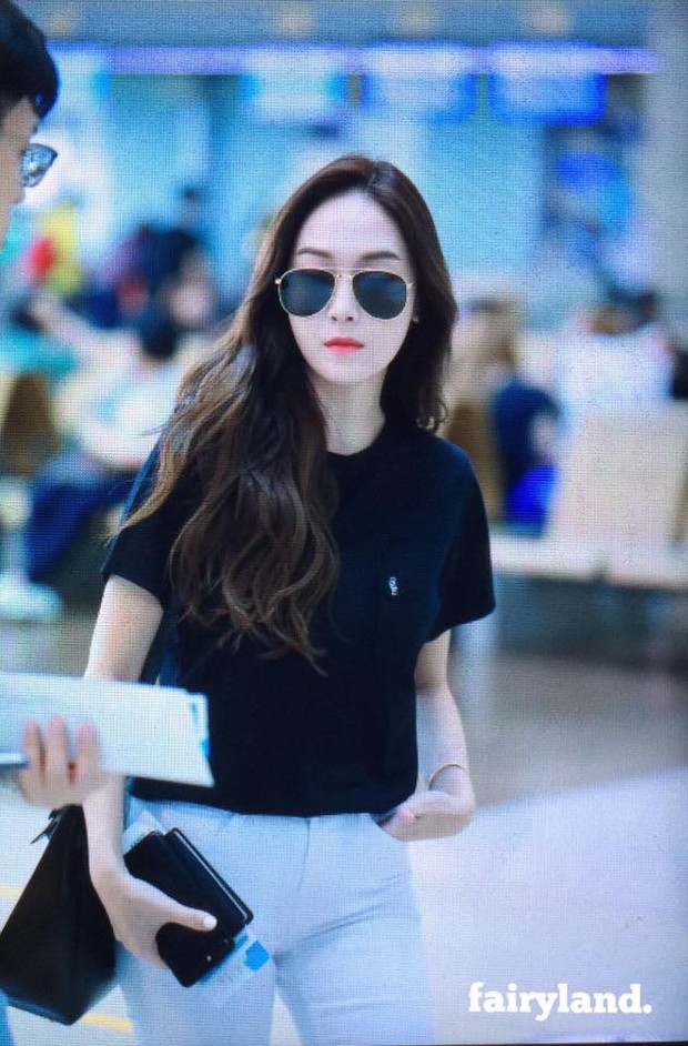 Công chúa băng giá Jessica đẹp như nữ thần tại sân bay Hàn sang Việt Nam - Ảnh 2.