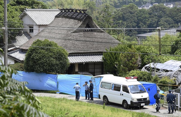 Nhật Bản: Nghịch tử giết chết ông bà và hàng xóm, đâm mẹ cùng 1 người khác trọng thương - Ảnh 3.
