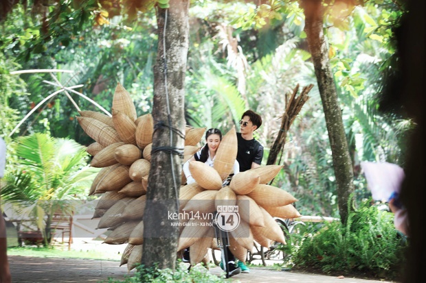 Amazing Race Trung Quốc tại Việt Nam: Vương Lệ Khôn - Trịnh Nguyên Sướng mặc áo dài, kiệt sức dưới trời nắng - Ảnh 18.