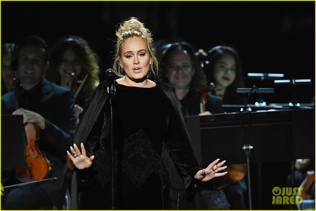 Adele biểu diễn Fast Love tưởng nhớ thần tượng quá cố George Michael tại Grammy 2017 - Ảnh 2.