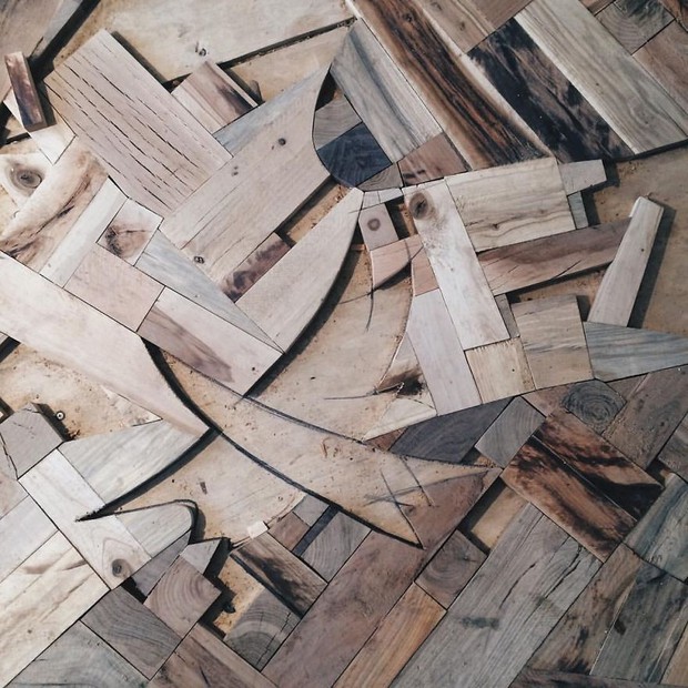 Thu thập các mảnh gỗ vụn bỏ đi, người đàn ông biến sàn nhà thành một tác phẩm nghệ thuật đẹp ngỡ ngàng - Ảnh 5.