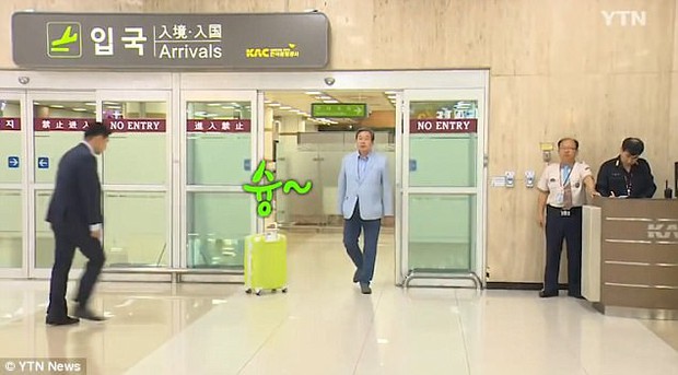 Chính trị gia Hàn Quốc gây tranh cãi vì màn xuất hiện như minh tinh tại sân bay - Ảnh 3.