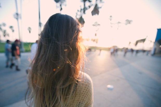 Khi bạn yêu hai người cùng một lúc thì đừng chọn ai cả, để cho họ đi đi - Ảnh 2.