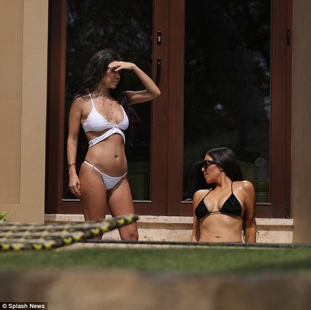 Kim Kardashian sồ sề ngày nào giờ đã có thân hình thon thả và săn chắc bất ngờ - Ảnh 5.