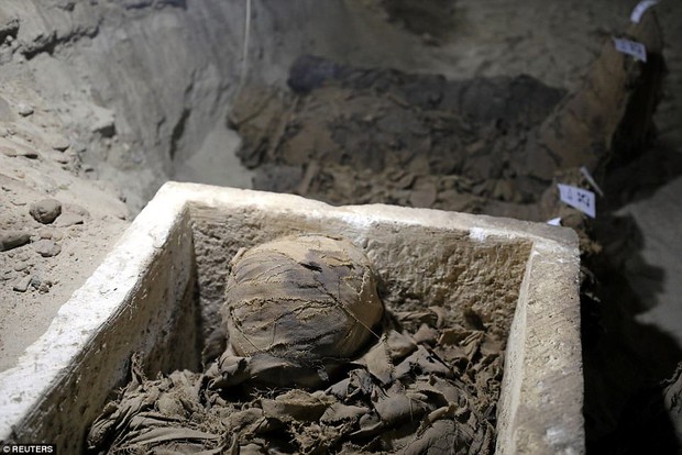 Khai quật mộ cổ Ai Cập 2300 năm tuổi - ít nhất 17 xác ướp cấp cao được tìm thấy - Ảnh 7.