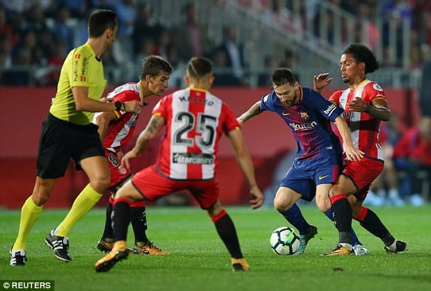 Messi im tiếng, Barca thắng đậm nhờ 2 bàn phản lưới nhà - Ảnh 10.