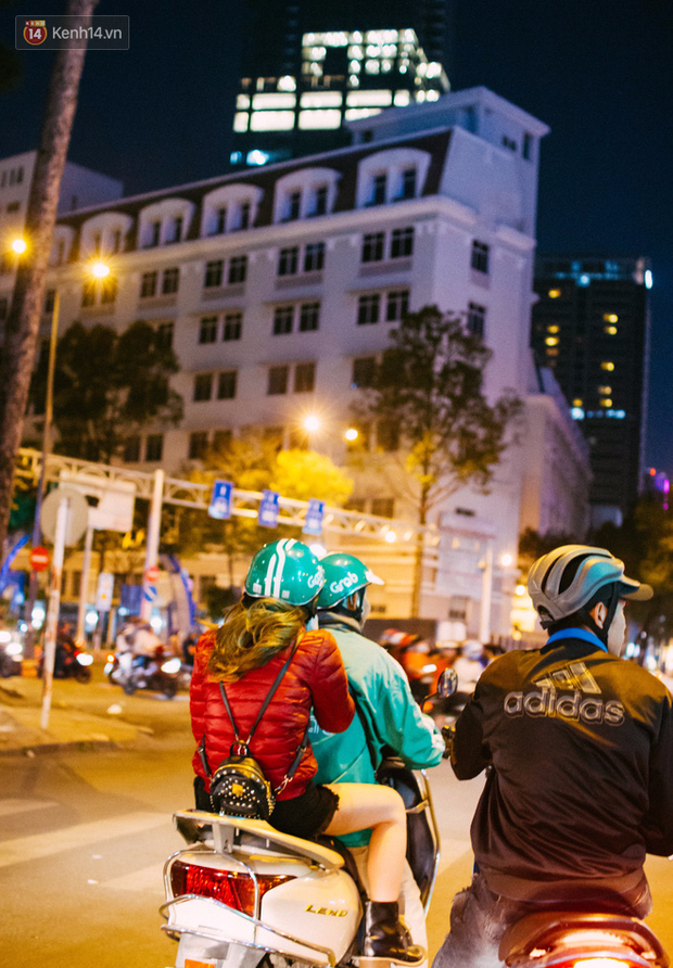 Những ngày gần Giáng Sinh, Sài Gòn chợt se lạnh như Hà Nội những ngày đầu đông - Ảnh 10.