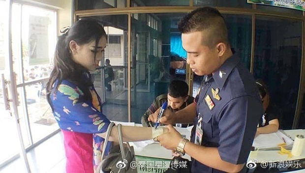 Hoa hậu Chuyển giới Thái Lan thu hút sự chú ý khi đi khám nghĩa vụ quân sự - Ảnh 8.