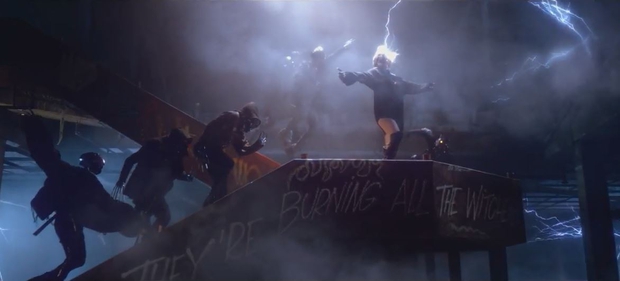 Đây là ý nghĩa của cảnh Taylor Swift phóng sấm sét giết chính mình trong MV mới - Ảnh 9.