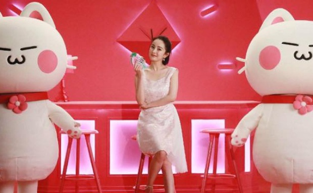 Dương Mịch má phúng phính, béo lên trông thấy vì bầu bì? - Ảnh 1.