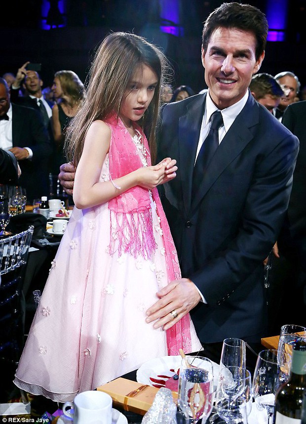 Tom Cruise lần đầu nhắc đến con gái Suri sau nhiều năm xa cách - Ảnh 1.