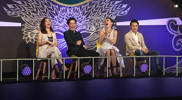 MC Tùng Leo bất ngờ xuất hiện là thí sinh show ca hát giấu mặt - Ảnh 2.