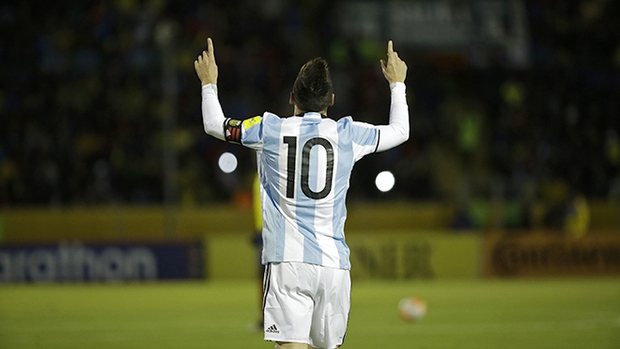 Cảm ơn anh, Messi! Vì đã cứu Argentina và World Cup! - Ảnh 1.