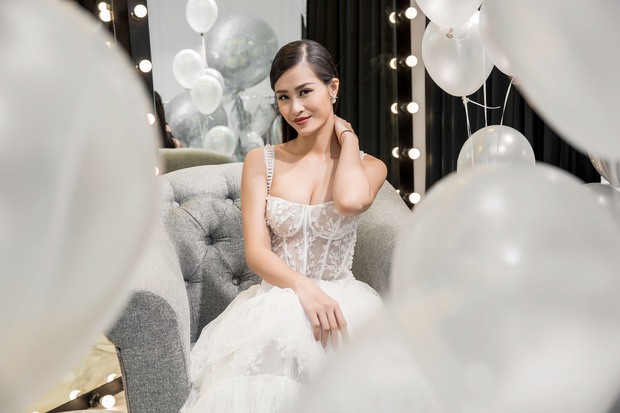 Team Minh Tú sexy hết cỡ, khuấy động sự kiện ra mắt BST mới của Chung Thanh Phong - Ảnh 8. Team Minh Tú sexy hết cỡ, khuấy động sự kiện ra mắt BST mới của Chung Thanh Phong - Ảnh 8.