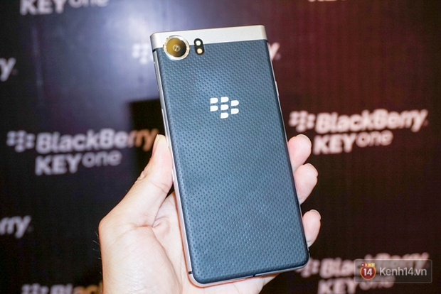 BlackBerry KeyOne cuối cùng cũng được phân phối chính thức tại Việt Nam, giá 14,99 triệu đồng - Ảnh 3.