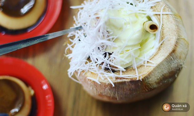 2 món ăn trong quả dừa đang cực hot ở Hà Nội bạn nhất định phải thử - Ảnh 4.