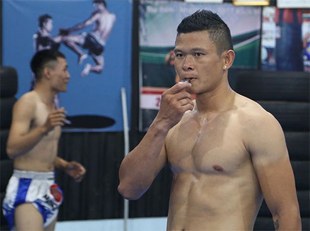 Võ sỹ Kickboxing muốn thách đấu cao thủ Vịnh Xuân Flores - Ảnh 2.