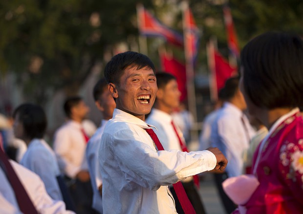 Những nụ cười ấm áp của người dân Triều Tiên - Ảnh 5.