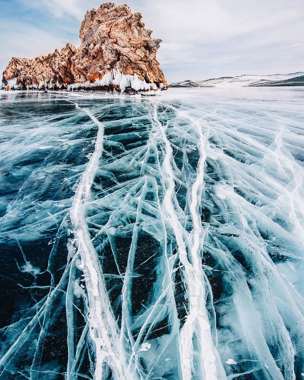 Ngắm nhìn hồ băng đẹp như cổ tích ở miền nam nước Nga - Ảnh 13.