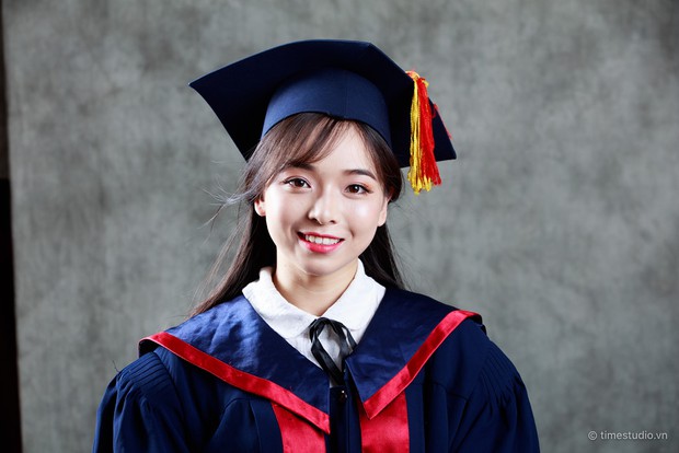 Nữ sinh Hà Nội tốt nghiệp xuất sắc khoa Triết học với khóa luận 10 điểm