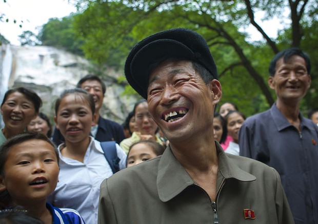 Những nụ cười ấm áp của người dân Triều Tiên - Ảnh 25.