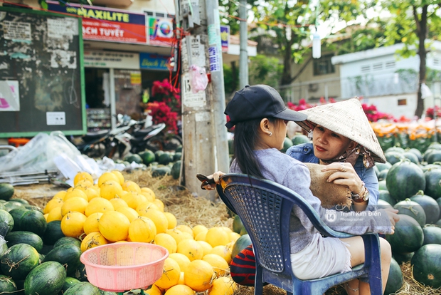 Chiều cuối năm, đừng quên ghé loạt chợ hoa xuân ở Sài Gòn để thấy Tết đang về! - Ảnh 30.
