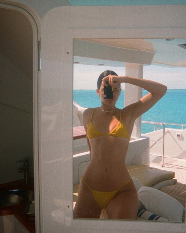Cuộc chiến body của chị em Kendall - Kylie và Gigi - Bella: Bụng không chỉ phẳng lỳ mà còn phải có cơ bắp sexy - Ảnh 4.